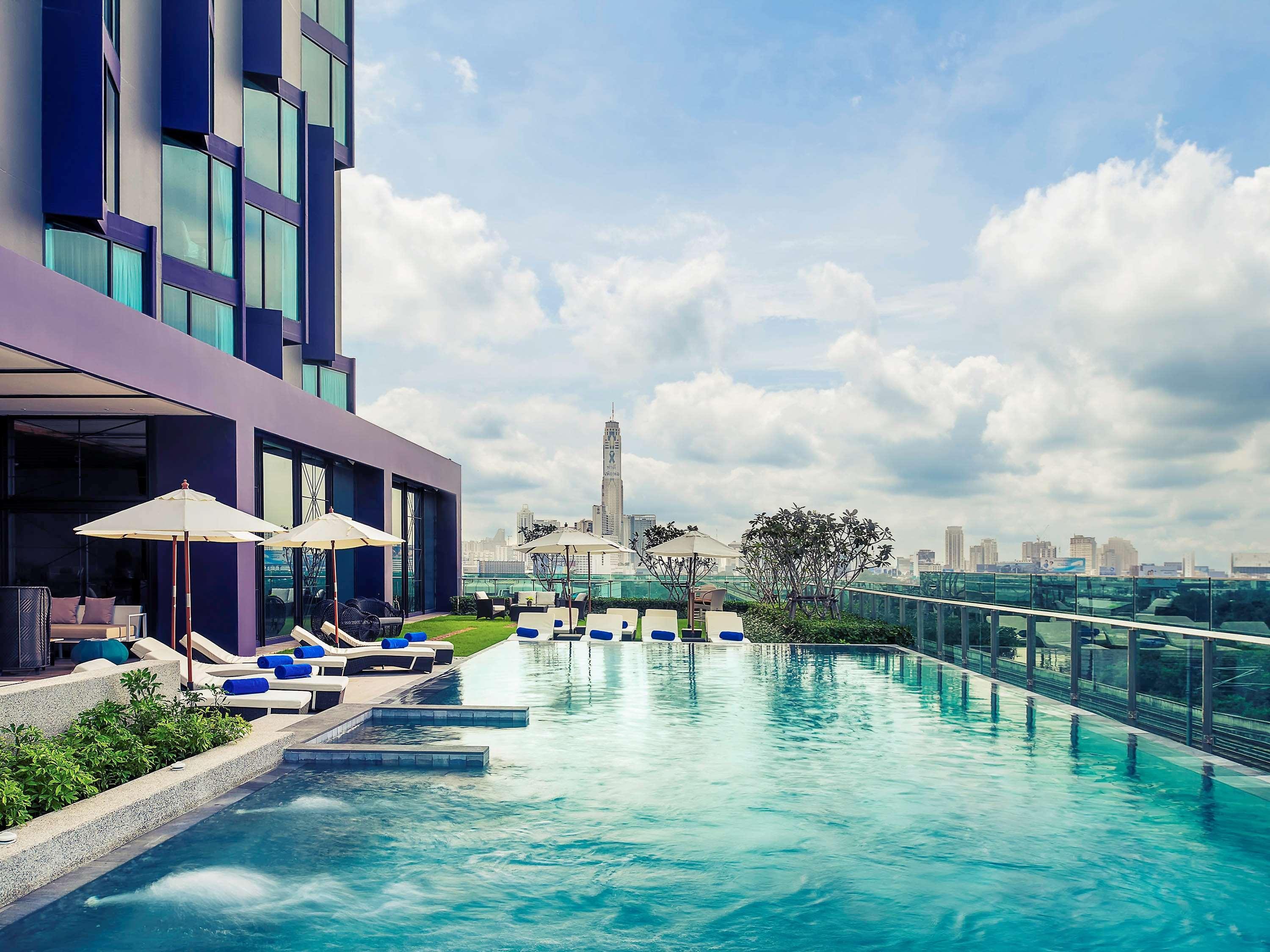 Mercure Bangkok Makkasan Hotel Exterior foto